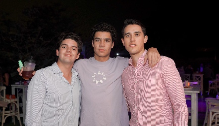  Pato Vera y Mauricio Vera y Marcelo Rodríguez.