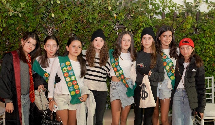  Jimena Fernández, María, Maite Quibrera, Inés Salas, Pía Guevara, Paula Salas, Carlota Lebrija y Regina Palacio.