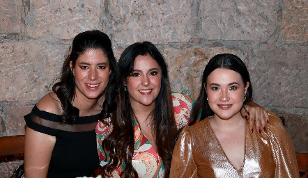  Carmen Martens, Ana Gaby Maza y Sofía Muñoz.