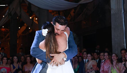  Paula de la Rosa y Gerardo Jiménez en su vals.