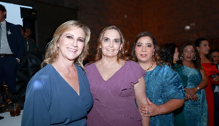  Maru Bárcena, Gaby Villanueva y Sofía Carrillo.