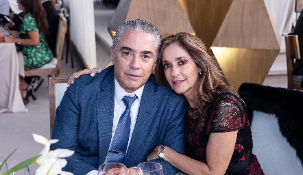  Gerardo Serrano y Mónica Gaviño.