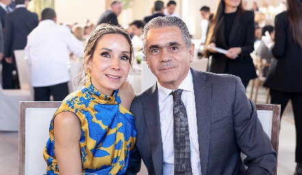  Sofía Cázares y Mauricio Abud.