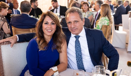  Mónica Monroy y Ricardo Abud.