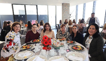  Lupita Preciado, Paty Espinosa, Gaby Arévalo, Elizabeth Herrera, Adriana Hernández y Lourdes Obregón.