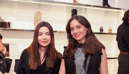  Andrea Elizondo y  Claudia Segoviano.