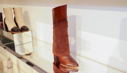  Modelo de bota.