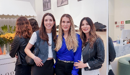  Valeria Alcalde, Vero Pérez y Ana Sofía Muñiz.