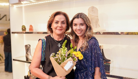  Patricia Martínez y Paulina Torres.