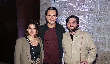  Ana Pau Bravo, Joseph Naya y Antonio Esper.