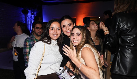  Cecy Dávila, María Dolores Gómez y Rocío de la Vega.