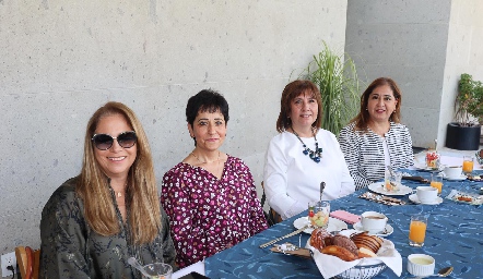  Alba Altamirano, Claudia Díaz de Sandi, Tere Barrera y Sofía Carrillo.