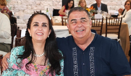  Claudia Acebo y Francisco Narváez.