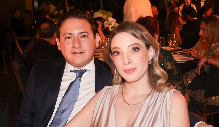  Carlos Gutiérrez y Lara Checa.