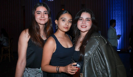  Natalia Téllez, Arantza Ramírez y Emilia Díaz.