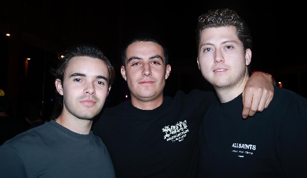  Rodrigo Ortiz, Diego Rosales y Alejandro.