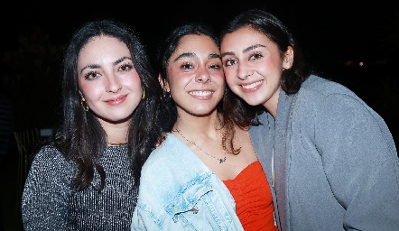  Ana Marta Ocaña, Paula Navarro y María José Martell.