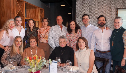  Jocelyn de Anda, Gerardo de Anda, Marifer Fojo,  Nena Michel, José Manuel Michel, Lety Maldonado, Andrés Compean, Fermín Fojo, Lupita Maldonado, Vanessa de Anda, Carmelita Maldonado, Maruca Maldonado y Sandra Michel.