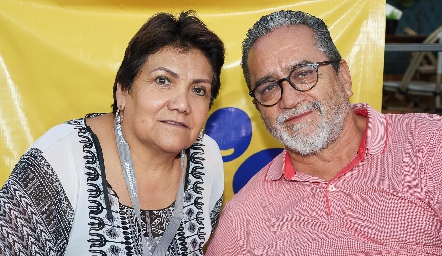  Erasmo y Bertha.