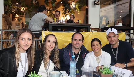  María Mora, Ilina Araiza, Antonio Rodríguez, Daniela Alfaro y Ernesto Araiza.