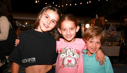  Paula, María Inés y Santiago.