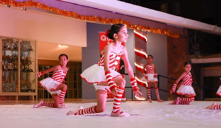  Presentación de Baile de la Academia de Mayra Ortega.