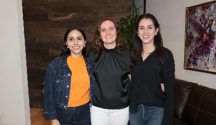  Daniela Hernández, Karla Gil y Daniela Monsiváis.