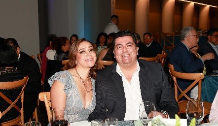  Araceli Martínez y Hugo González.