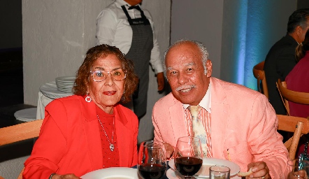  Guillermina Sánchez y Martín Bárcenas.