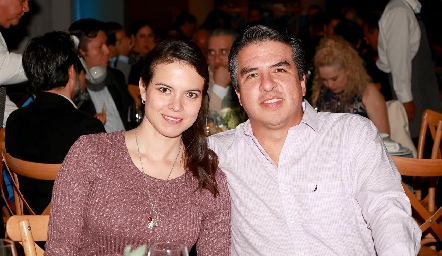  María Elena Hermosillo y Luis Jiménez.