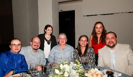  Adriana Ruiz de León, Ana Rosales, Jorge Martínez, José Pruneda, Marcela Silva, Azael Cortés y Elisa Guerrero.