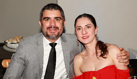  Everardo Lugo y esposa.