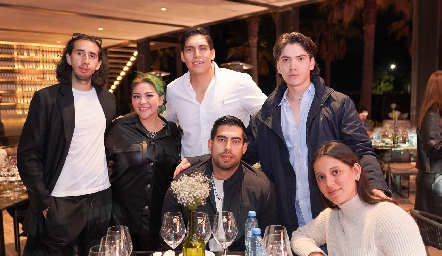  Guillermo Castillo, Tania Sánchez, Fernando BV, Misael Bustamante, Mónica Torres y Rudy Marx.