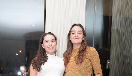  Paola Córdova y Marianela Villasuso.