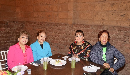   Flor Salinas, Isabel Arredondo, Alicia Anguiano y Nena Lara.