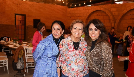  Rosy Hernández, Alicia Torres de Ress y Lelia Acosta.