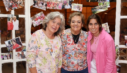  Paz Briones, Alicia Torres de Ress y Sofía Ugalde.