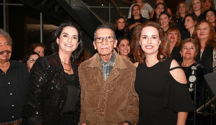  Maricel Gutiérrez, Ana Cristina y Ramón.