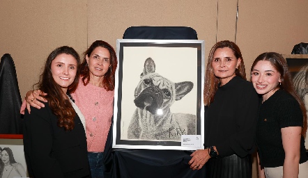  María Paula Tacea, Fernanda Félix, Elsa Félix y Naila Cárdenas.