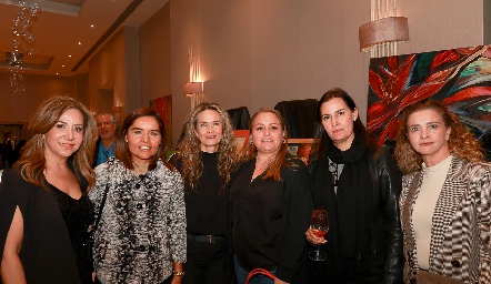  Alejandra Padilla, Lorena Torres, Karina Vita, Montse Gutiérrez, Sandra Morelos y Karina Navarro.