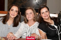  Chela Wagner con sus hijas Graciela y Begoña López.