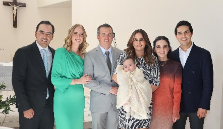  Rafael Olmos, Ingrid Velasco, Eduardo Zermeño, Marianne Velasco, Adriana Olmos y Mauricio Tobías con Rafael.