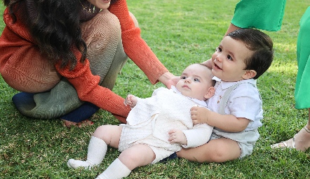  Rafael Olmos Velasco con su primo Mauricio Tobías Olmos.