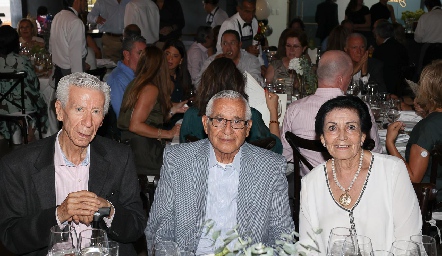  Rodolfo Rivera, Polo Stevens y María del Carmen de Stevens.