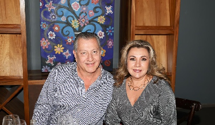   Jorge Rossel y Claudia García.