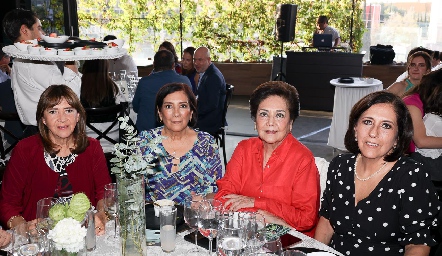  Estela Dibildox, María Emilia Torres, Leticia Torres y Lucía Torres.