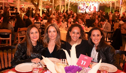  Tere Cadena, July Pinto, Karen Corona y Marifer del Castillo.