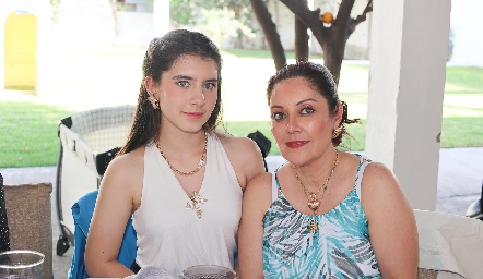  Ainara Maguey y Jessica Martínez.