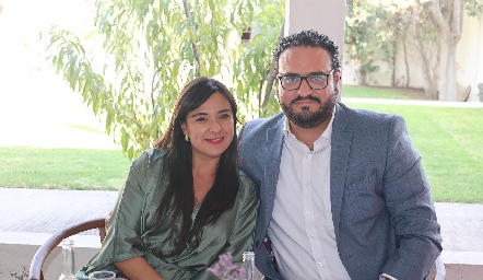  Magdalena Villegas y Alejandro Flores.