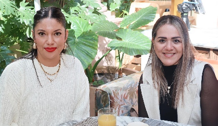  Yadira y Adriana Medina.